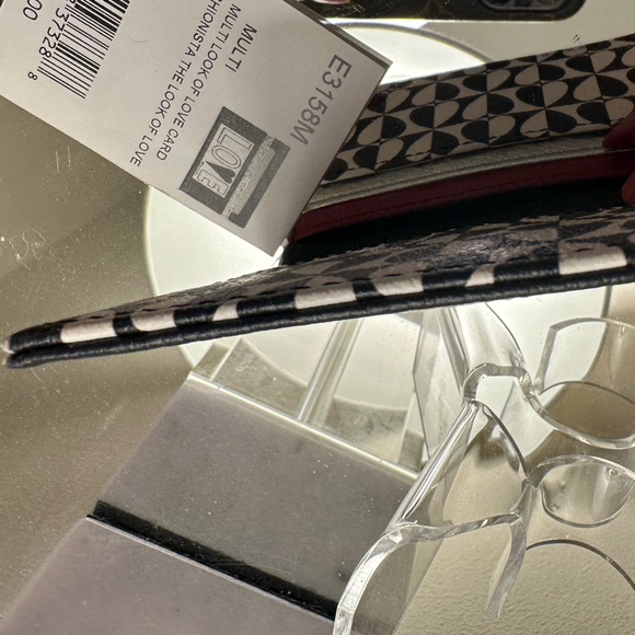 NWT Brighton Love Card Holder - Picture 2 of 16